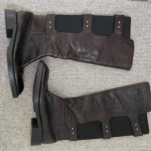 Kenneth Cole, Size 6, Brown and Black Leather Boots - Picture 1 of 15